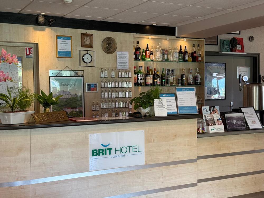 Brit Hotel Besancon L'Horloge Exterior photo
